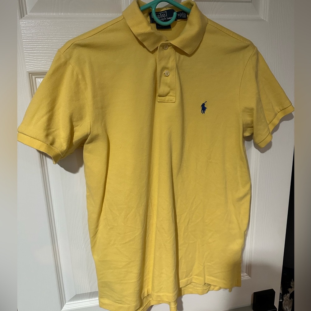 Men’s medium yellow Ralph Lauren polo shirt